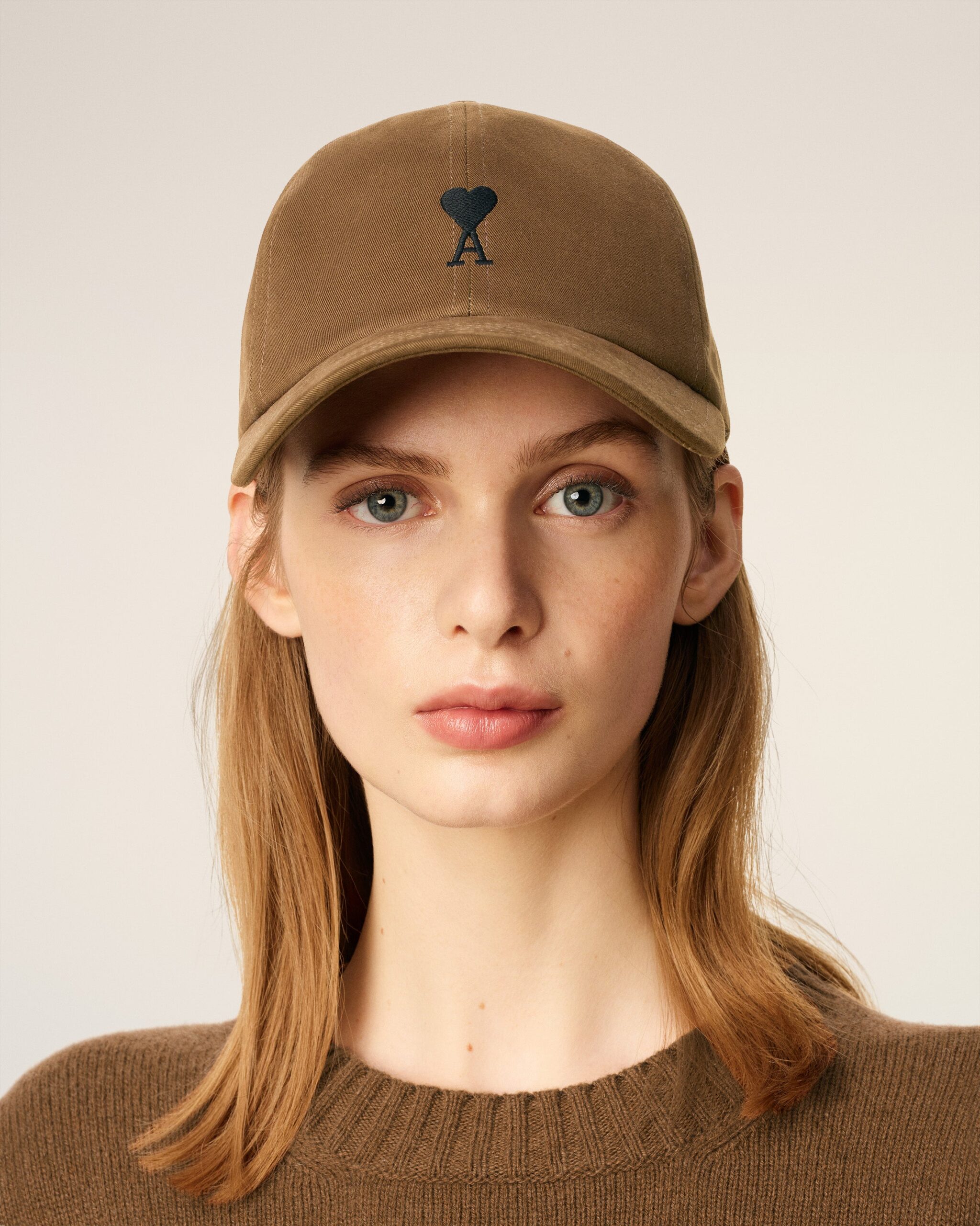 casquette-femme-luxe-890sfw-1.jpg