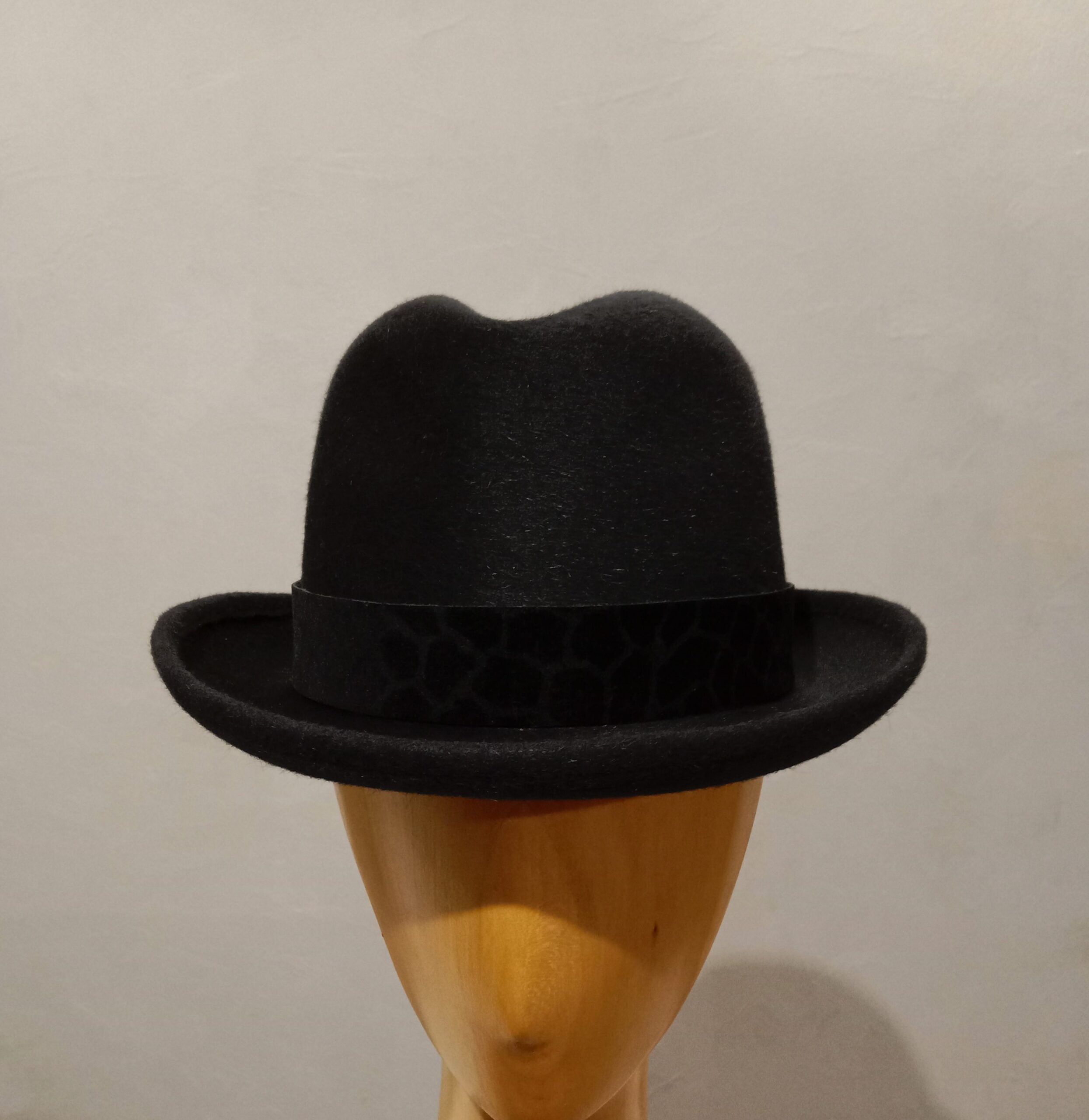 chapeau-homme-hiver-656jbr-1.jpg